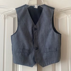 Boys vest grey white stripes size 5